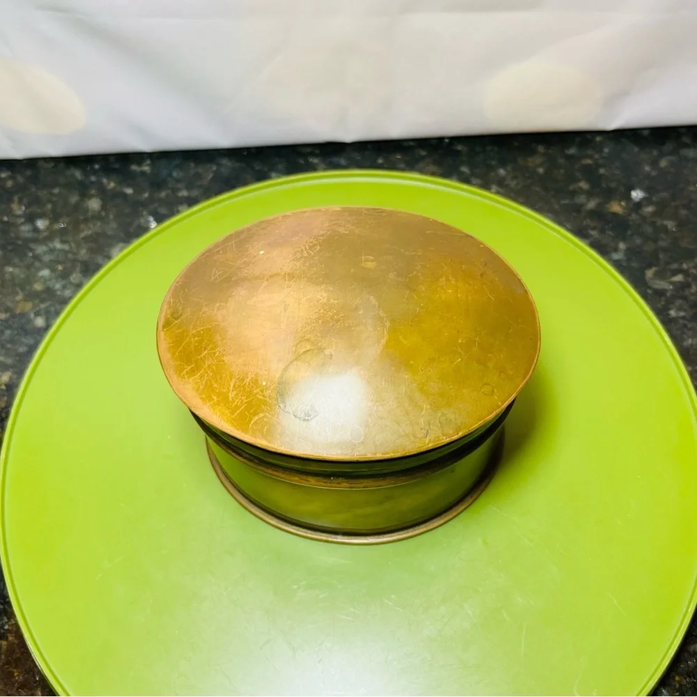 Antique Oval Trinket Box - Picture 3 of 5